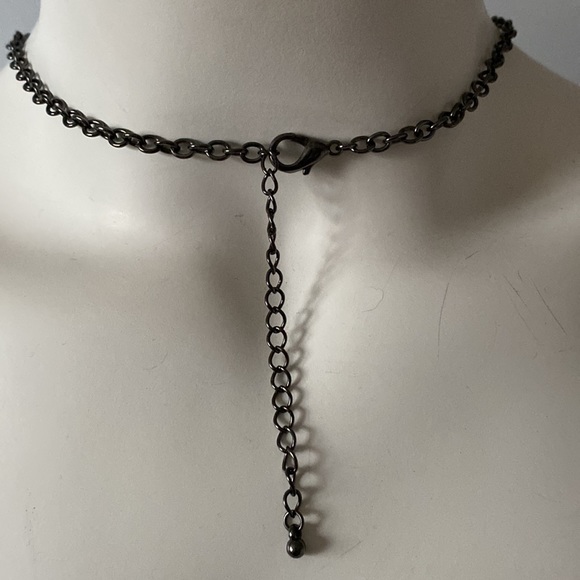 Two Beautiful necklaces - Picture 3 of 6